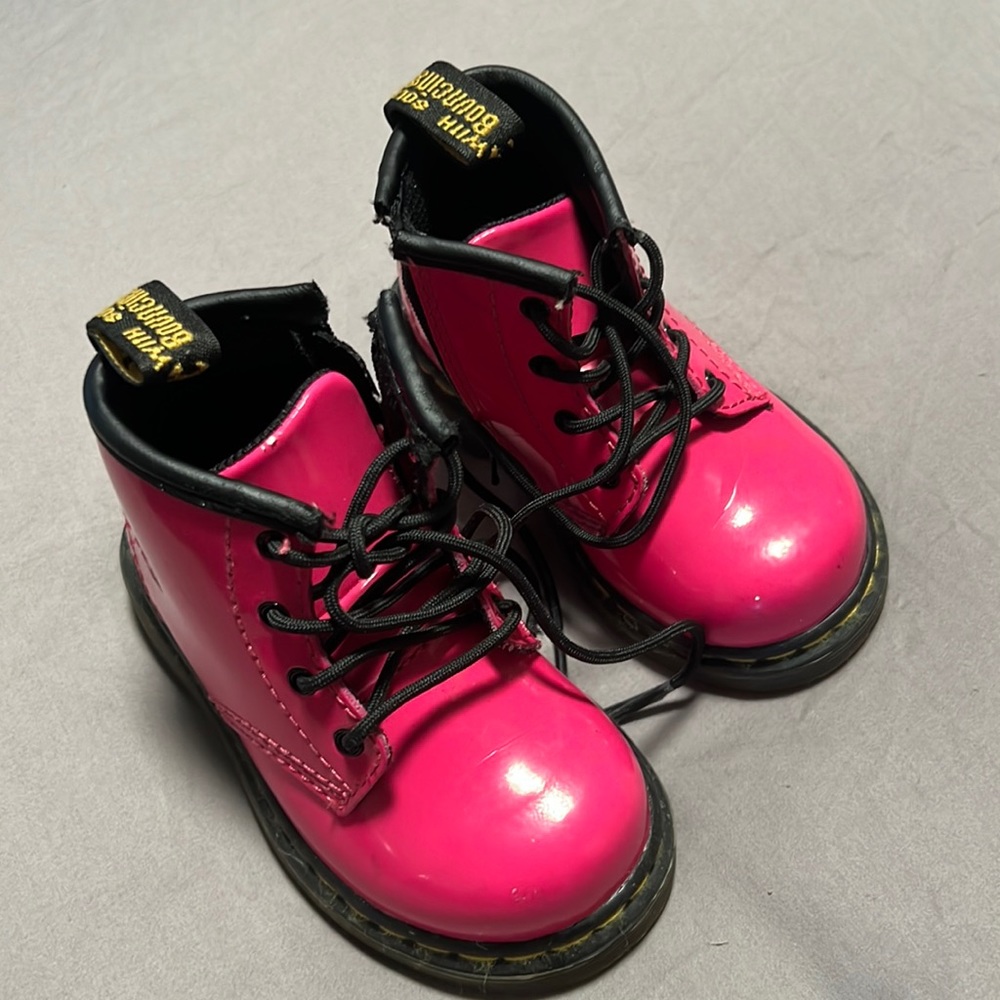 Dr.Marten’s pink toddler size 5